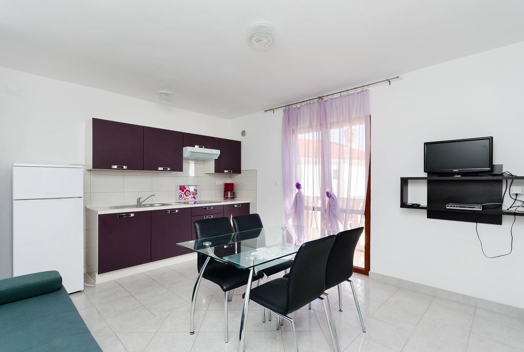Apartments Dragan Lopar Exterior foto