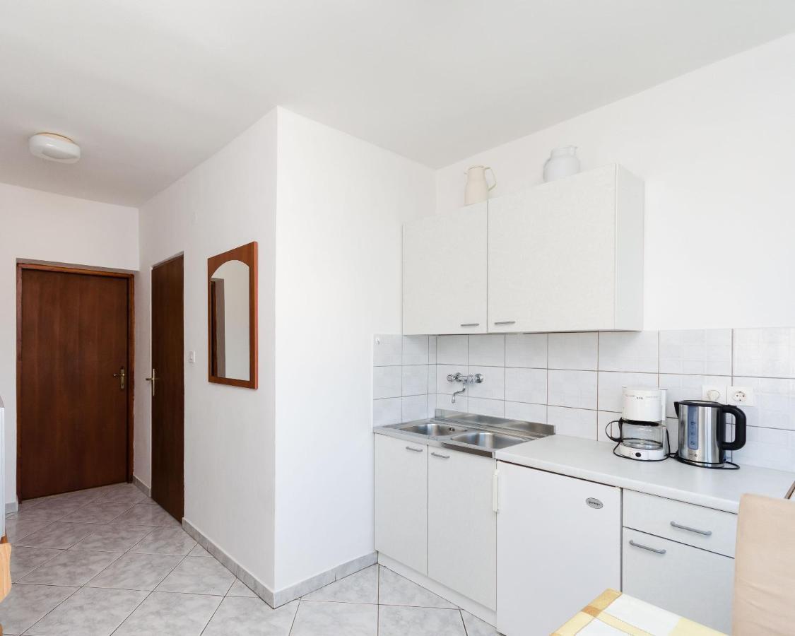 Apartments Dragan Lopar Exterior foto