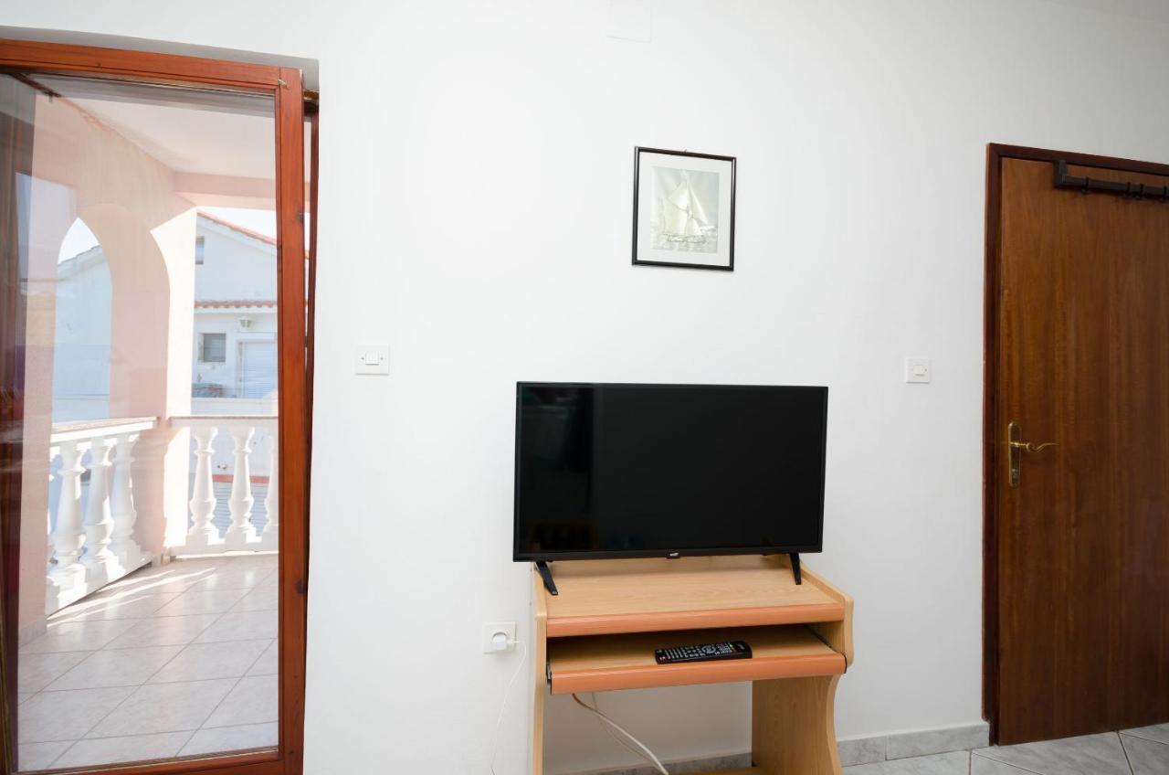 Apartments Dragan Lopar Exterior foto